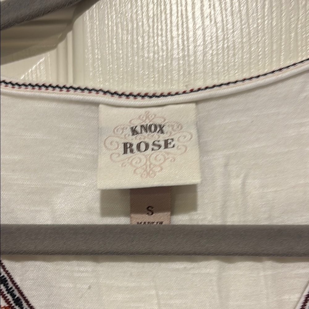 Knox Rose White and Brown Embellished Short Sleeve Blouse - Picture 5 of 5